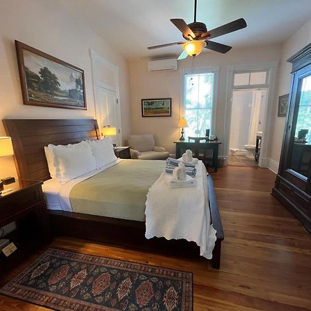 The Conch House Heritage Inn Ки-Уэст Экстерьер фото